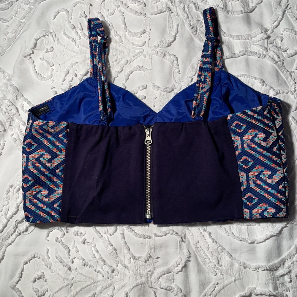 Crop top - Picture 4 of 4